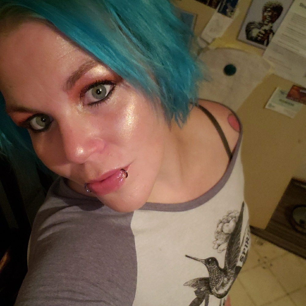 Meet your Posher, Shannon